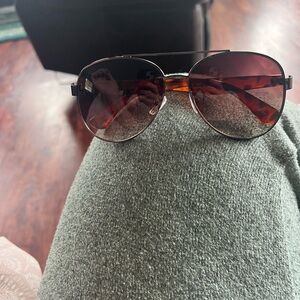 Aviator Sunglasses with Gradient Lenses